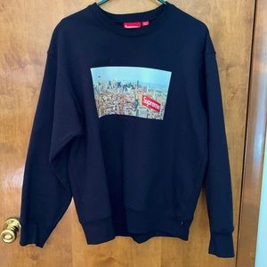 Supreme crew neck sweatshirt with Manhattan skyline